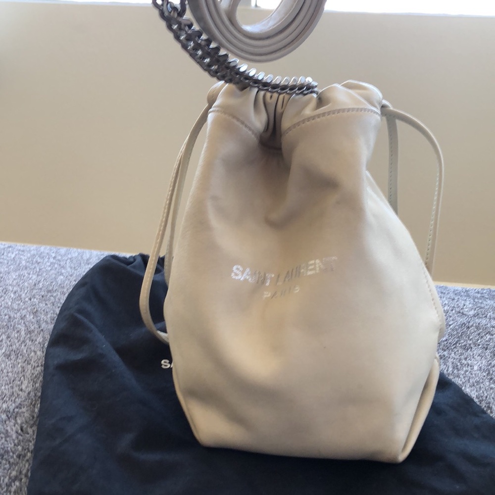 Saint Laurent Bucket Bag - Picture 3 of 8